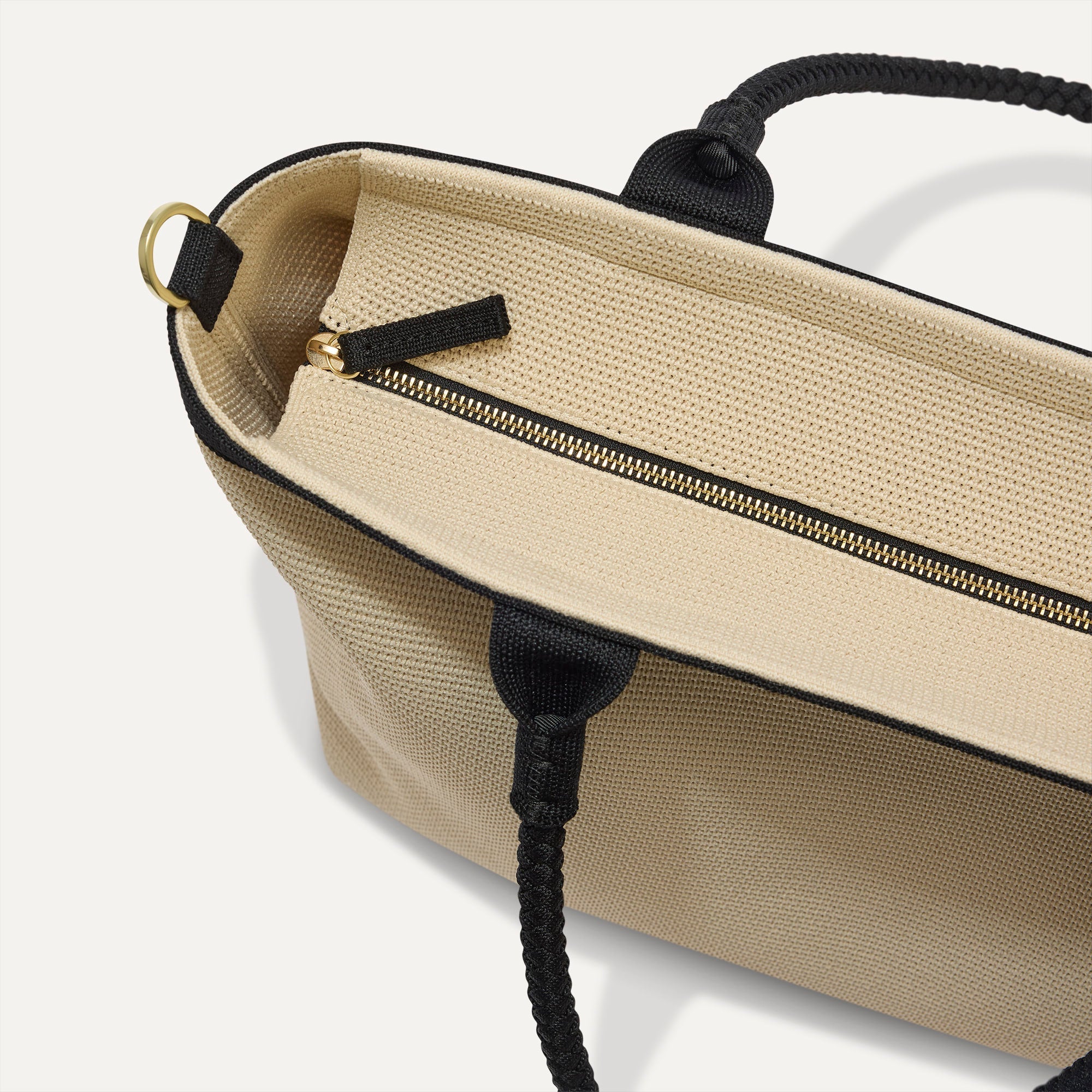 The Lightweight Zip Tote - Black and White Raffia-Knit