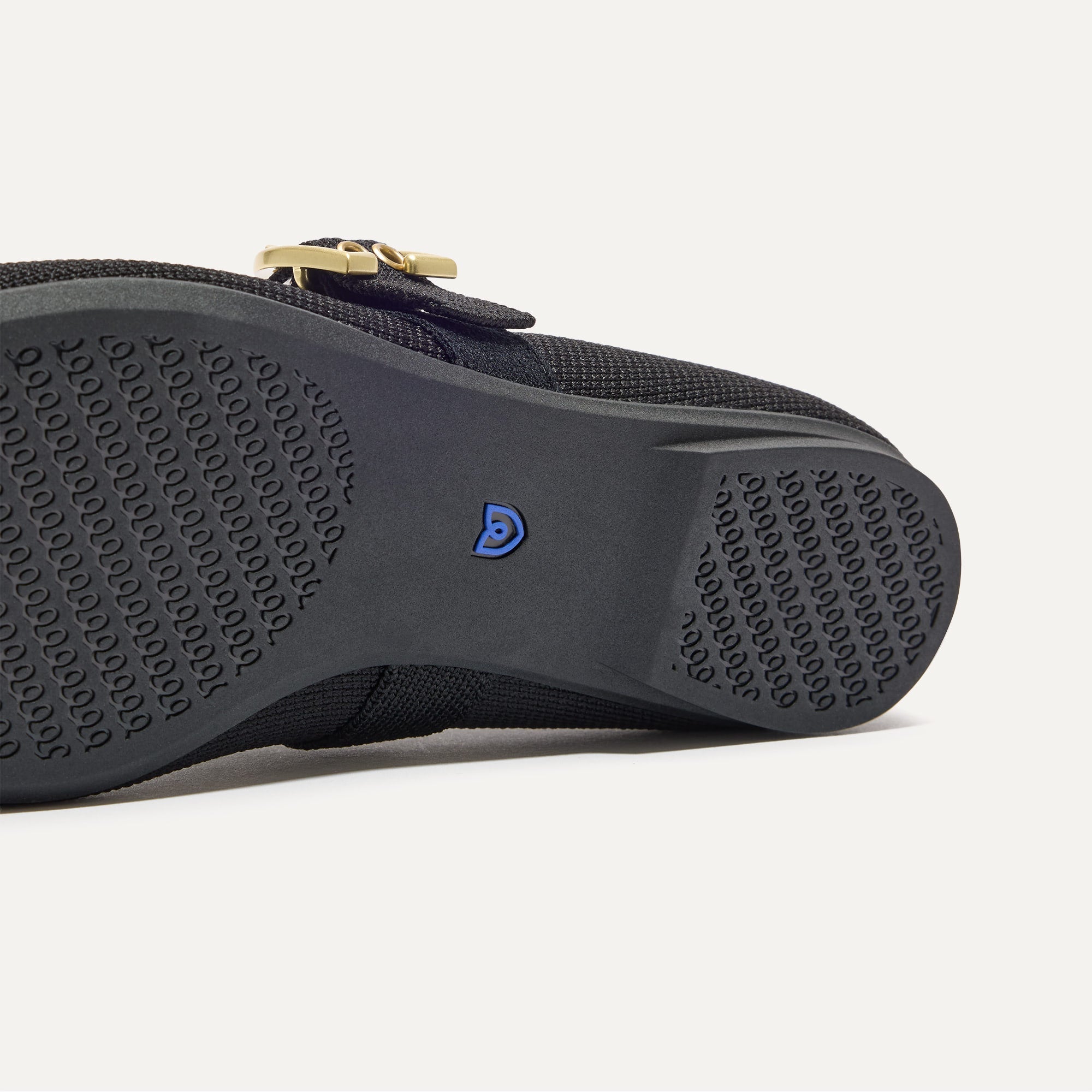 The Max Buckle Mary Jane - Black
