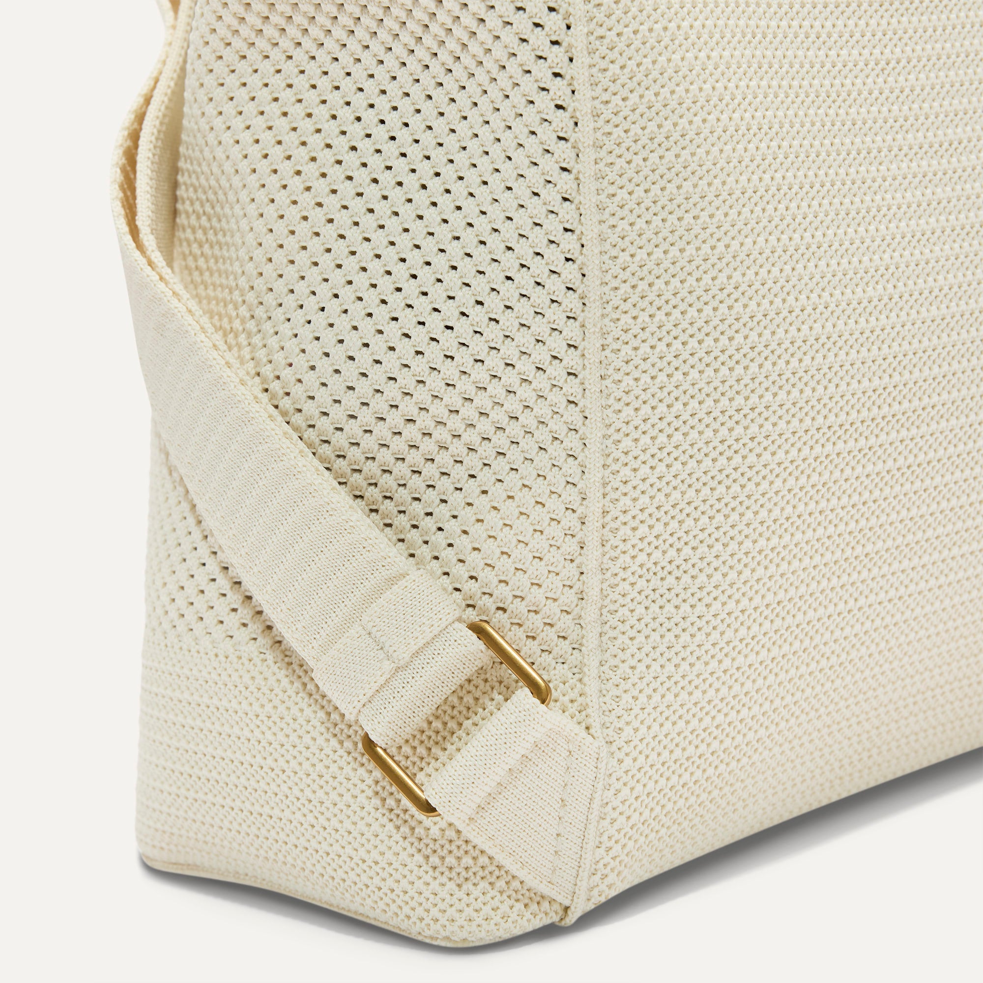 The Cinch Backpack - Coconut Crochet