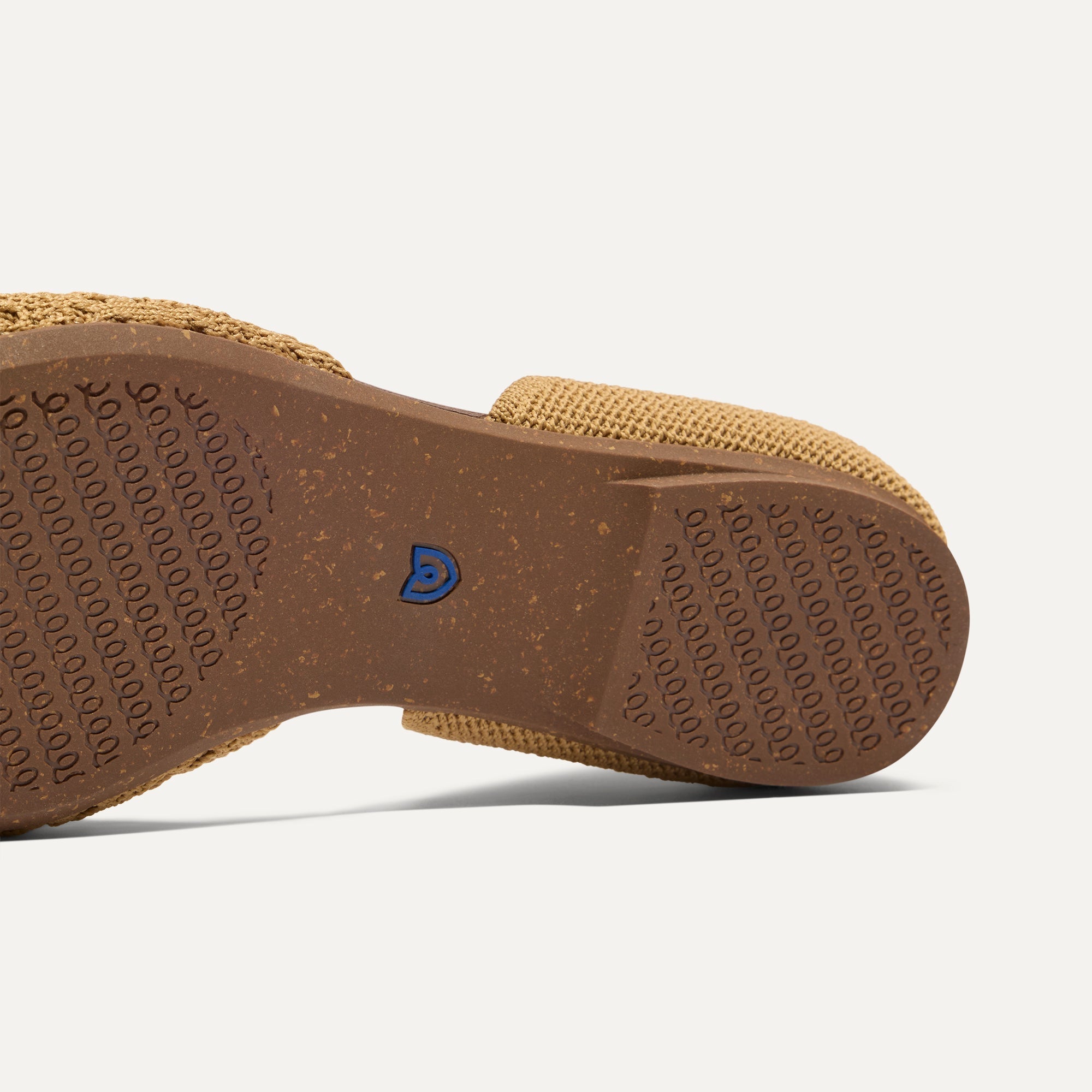 The D'Orsay Point - Camel Crochet
