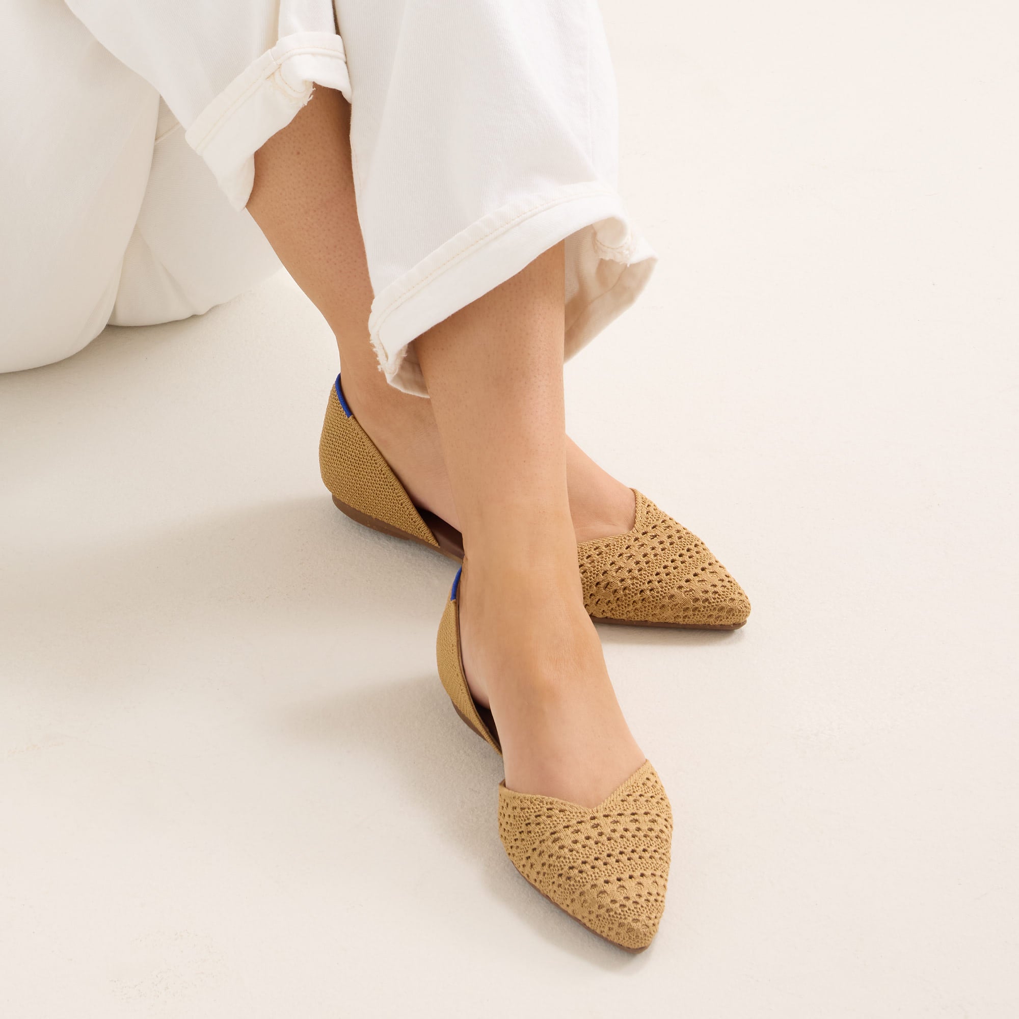 The D'Orsay Point - Camel Crochet