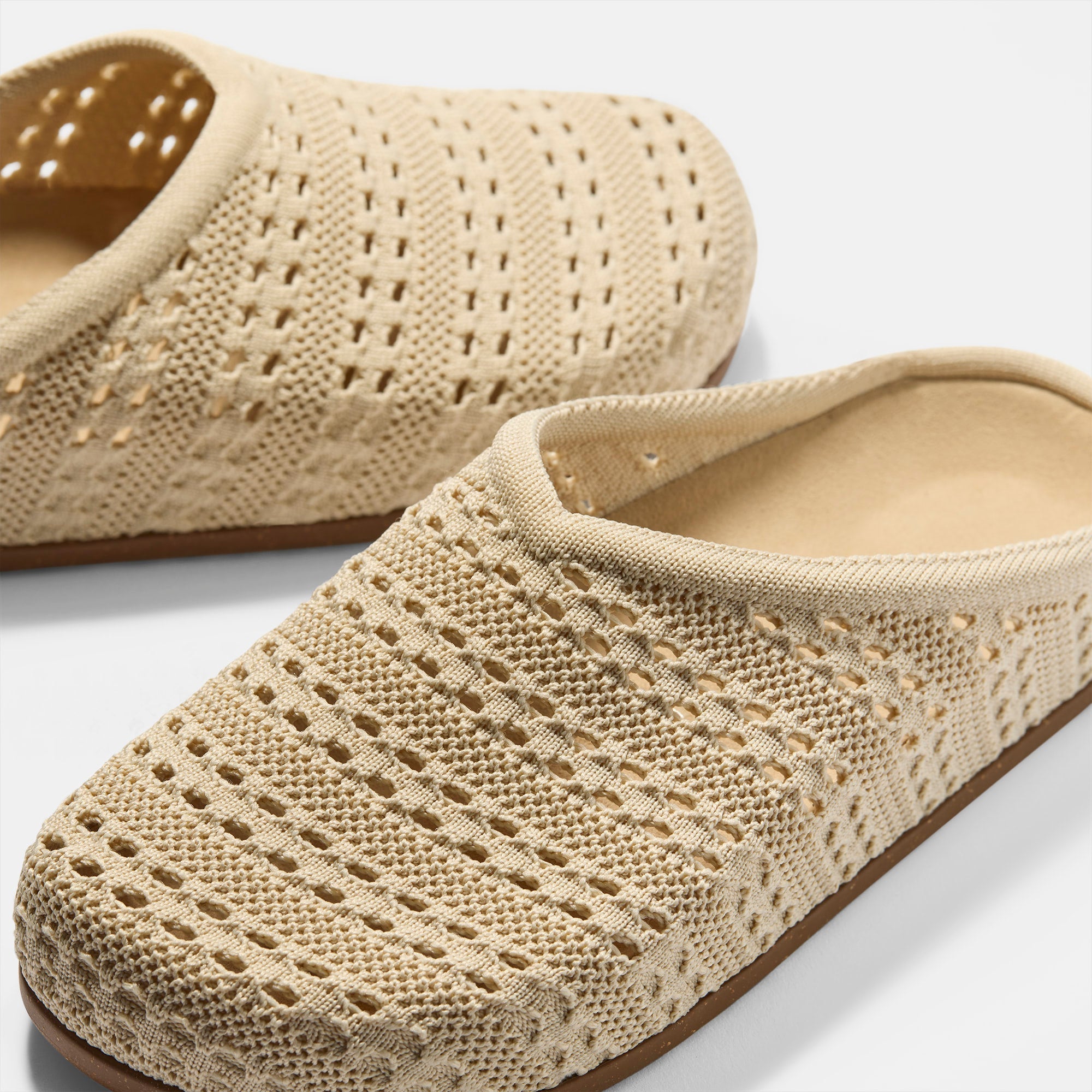 The Casual Clog - Powder Crochet